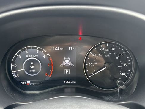 Used 2024 Nissan Kicks SV image 15