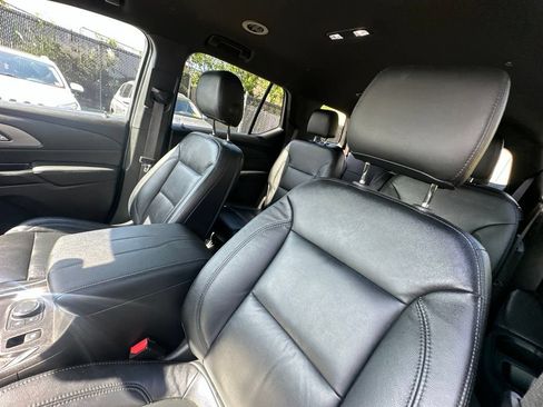Used 2024 Chevrolet Traverse LT w/ LPO, Cargo Package AWD/4WD image 10
