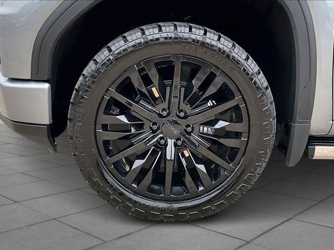 Used 2023 GMC Sierra 1500 Denali w/ Technology Package image 10