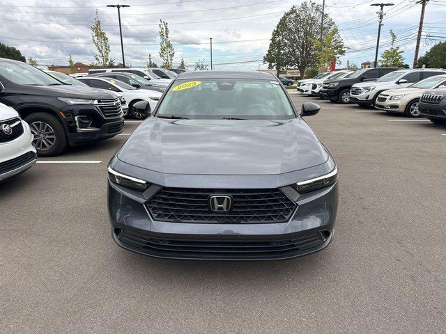 Used 2025 Honda Accord SE image 3