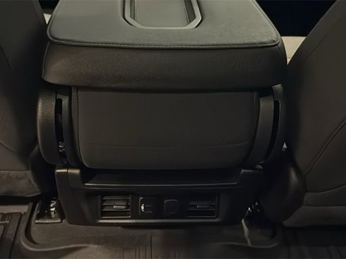 Used 2022 GMC Sierra 1500 Elevation image 21