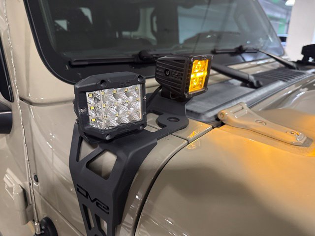 Used 2020 Jeep Gladiator Mojave w/ Dual Top Group AWD/4WD image 8