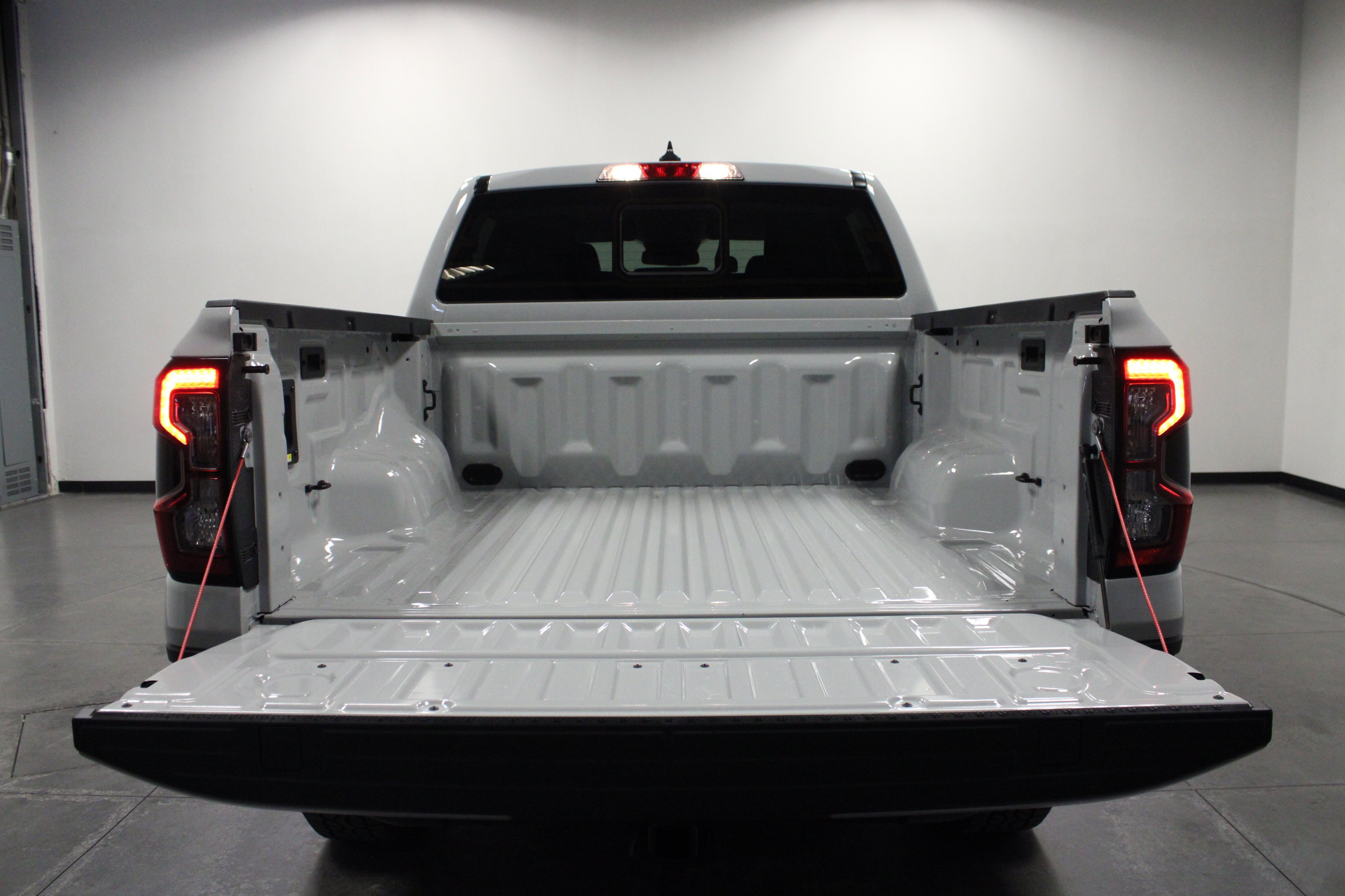 New 2026 Ford Ranger Lariat w/ Black Appearance Package AWD/4WD image 14