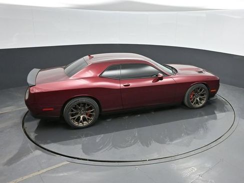 Used 2017 Dodge Challenger SRT Hellcat image 37