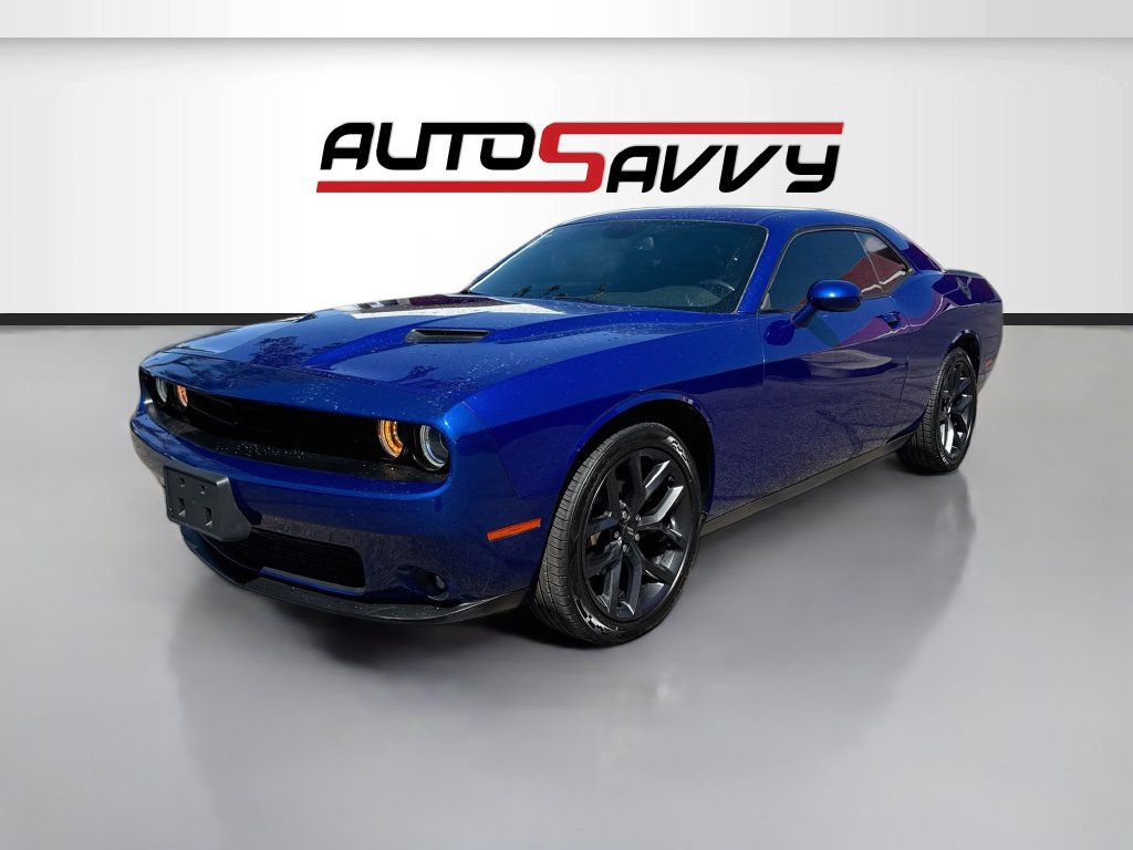 Used 2022 Dodge Challenger SXT w/ Blacktop Package RWD image 3
