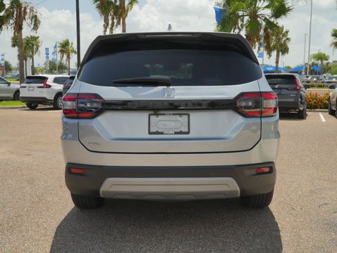 Used 2025 Honda Pilot EX-L image 6
