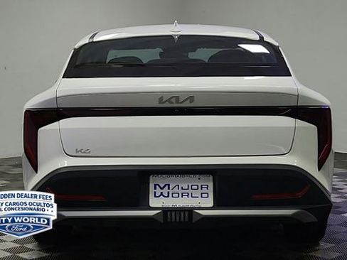 Used 2025 Kia K4 FWD image 6