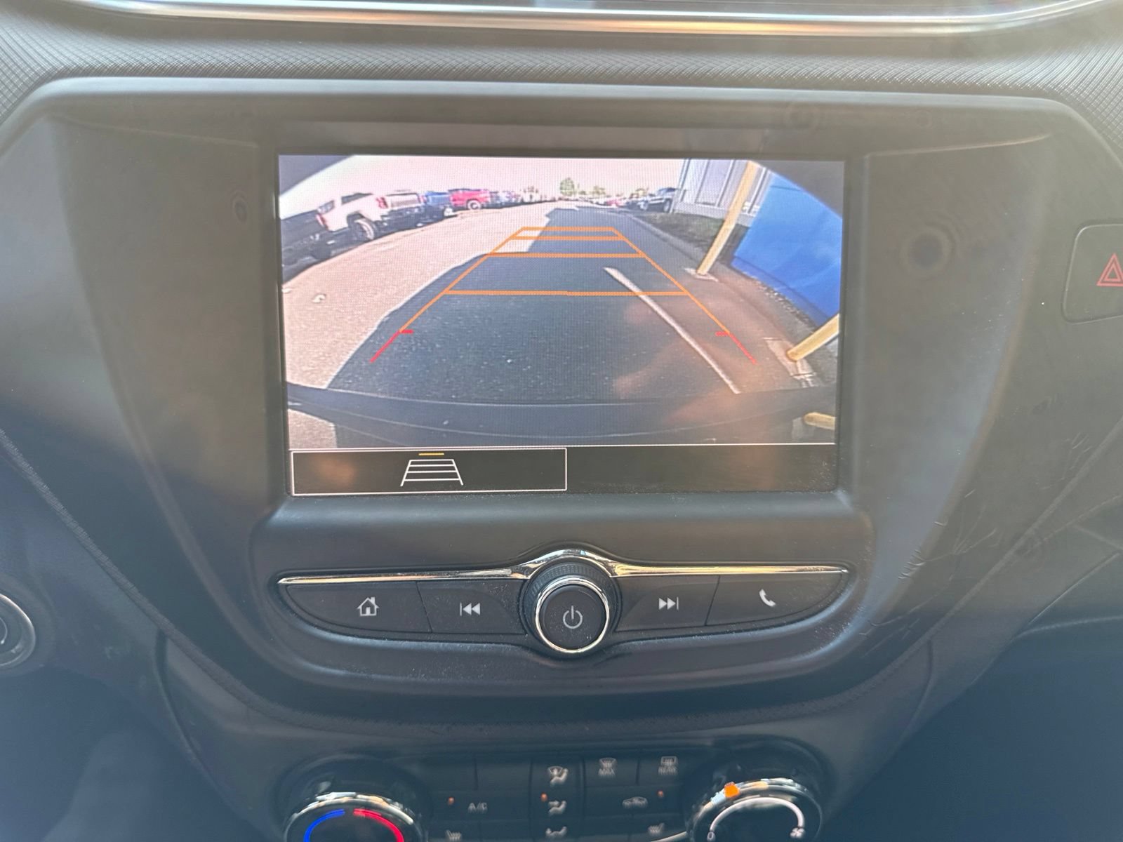 Used 2021 Chevrolet TrailBlazer RS w/ Driver Confidence Package FWD image 22