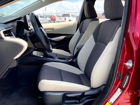 Certified 2025 Toyota Corolla LE image 8