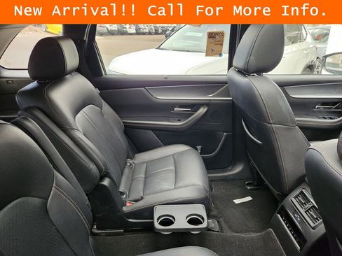Used 2025 MAZDA CX-90 3.3 Turbo w/ Premium Sport Pkg image 9