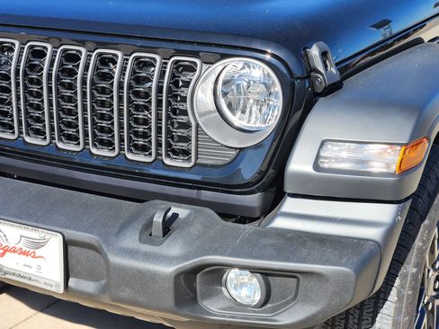 New 2026 Jeep Wrangler Unlimited Sport AWD/4WD image 9