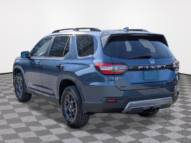 New 2026 Honda Pilot TrailSport image 3
