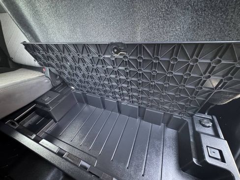 Used 2017 Toyota Tundra SR5 AWD/4WD image 20