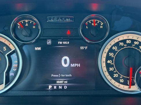 Used 2017 RAM 2500 Laramie image 18