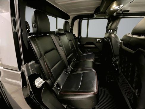 Used 2020 Jeep Gladiator Rubicon w/ Uconnect 4C Nav & Sound Group AWD/4WD image 26