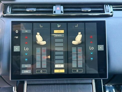 Used 2025 Land Rover Range Rover Velar Dynamic SE image 34