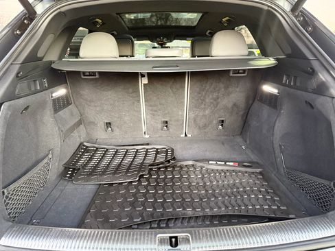 Used 2019 Audi SQ5 Prestige image 17