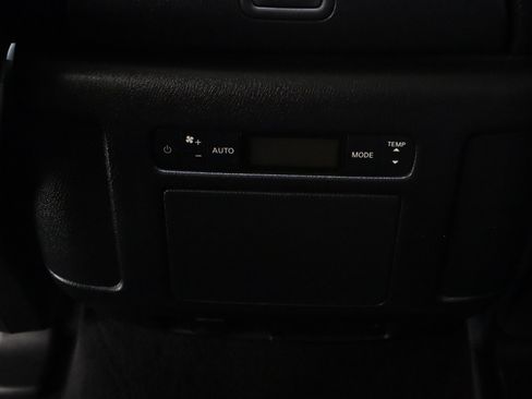 Used 2021 Nissan Armada SL w/ Captain's Chairs Package RWD image 33