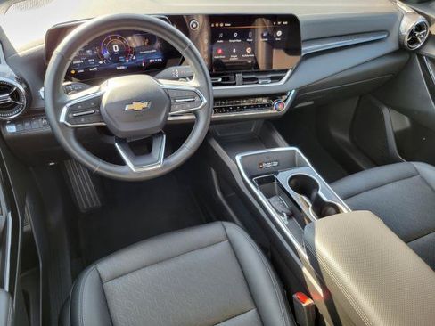 Used 2025 Chevrolet Equinox LT w/ Convenience Package II AWD/4WD image 26