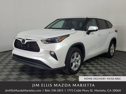 Used 2025 Toyota Highlander LE