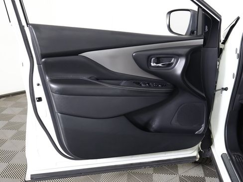 Used 2020 Nissan Murano S w/ Technology Package image 19