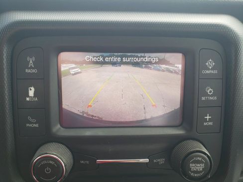Used 2020 Jeep Wrangler Sport AWD/4WD image 21
