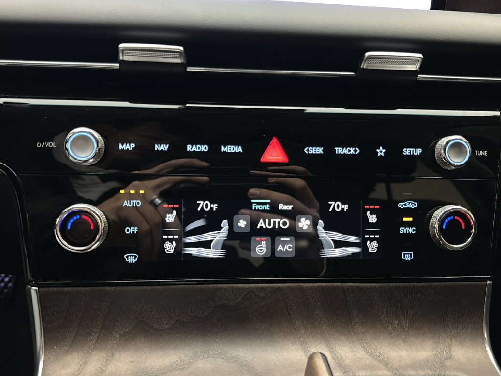 Certified 2026 Genesis G80 2.5T Advanced AWD/4WD image 31