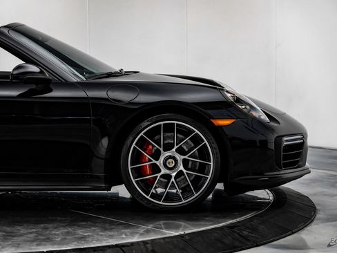 Used 2019 Porsche 911 Turbo image 25