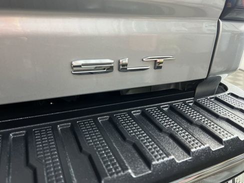 Used 2021 GMC Sierra 2500 SLT w/ SLT Premium Package image 32