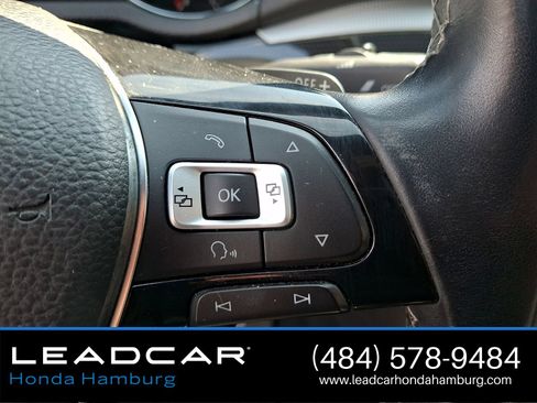 Used 2018 Volkswagen Passat 3.6 FWD image 23