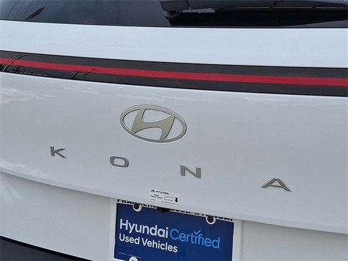 Certified 2025 Hyundai Kona SEL image 24