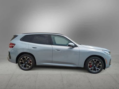New 2025 BMW X3 xDrive30i w/ Premium Package image 9
