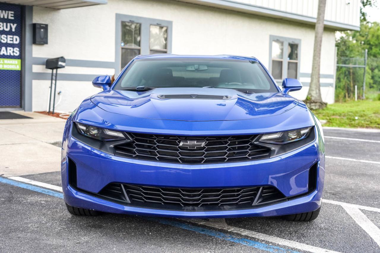 Used 2020 Chevrolet Camaro LT RWD image 2