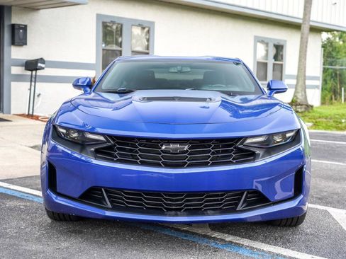 Used 2020 Chevrolet Camaro LT RWD image 2