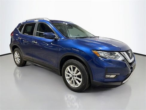 Used 2020 Nissan Rogue SV image 5