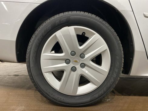 Used 2010 Chevrolet Impala LS image 15