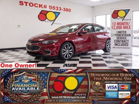Used 2017 Chevrolet Malibu LT FWD image 1