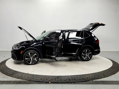 Used 2024 Volkswagen Tiguan SEL R-Line image 12