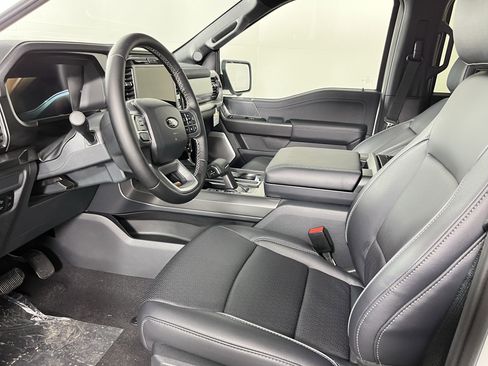 New 2025 Ford F150 Lariat w/ Equipment Group 502A High image 8