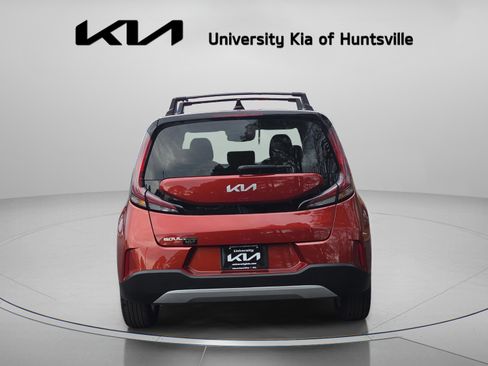 Used 2023 Kia Soul S image 4