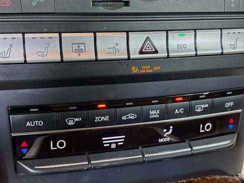 Used 2016 Mercedes-Benz E 400 Coupe image 18