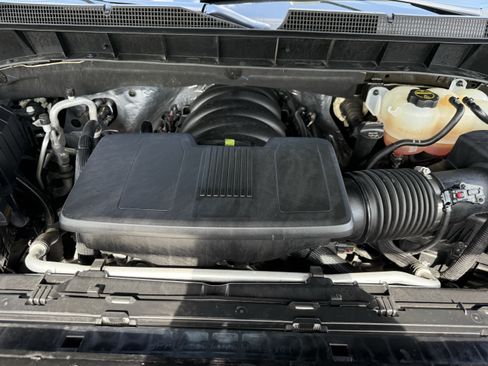 Used 2025 Chevrolet Silverado 1500 RST AWD/4WD image 32