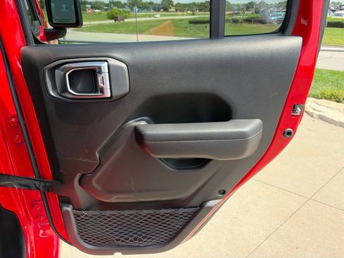 Used 2023 Jeep Wrangler Unlimited Sport AWD/4WD image 26