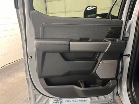 New 2026 Ford F250 4x4 Crew Cab Super Duty image 29