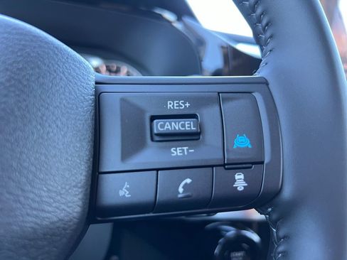 New 2026 Nissan Pathfinder SV image 12