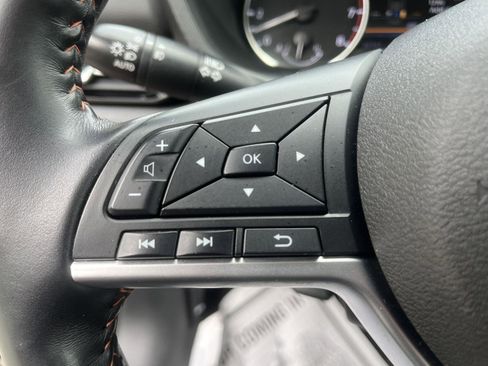 Used 2021 Nissan Sentra SR w/ SR Premium Package FWD image 29