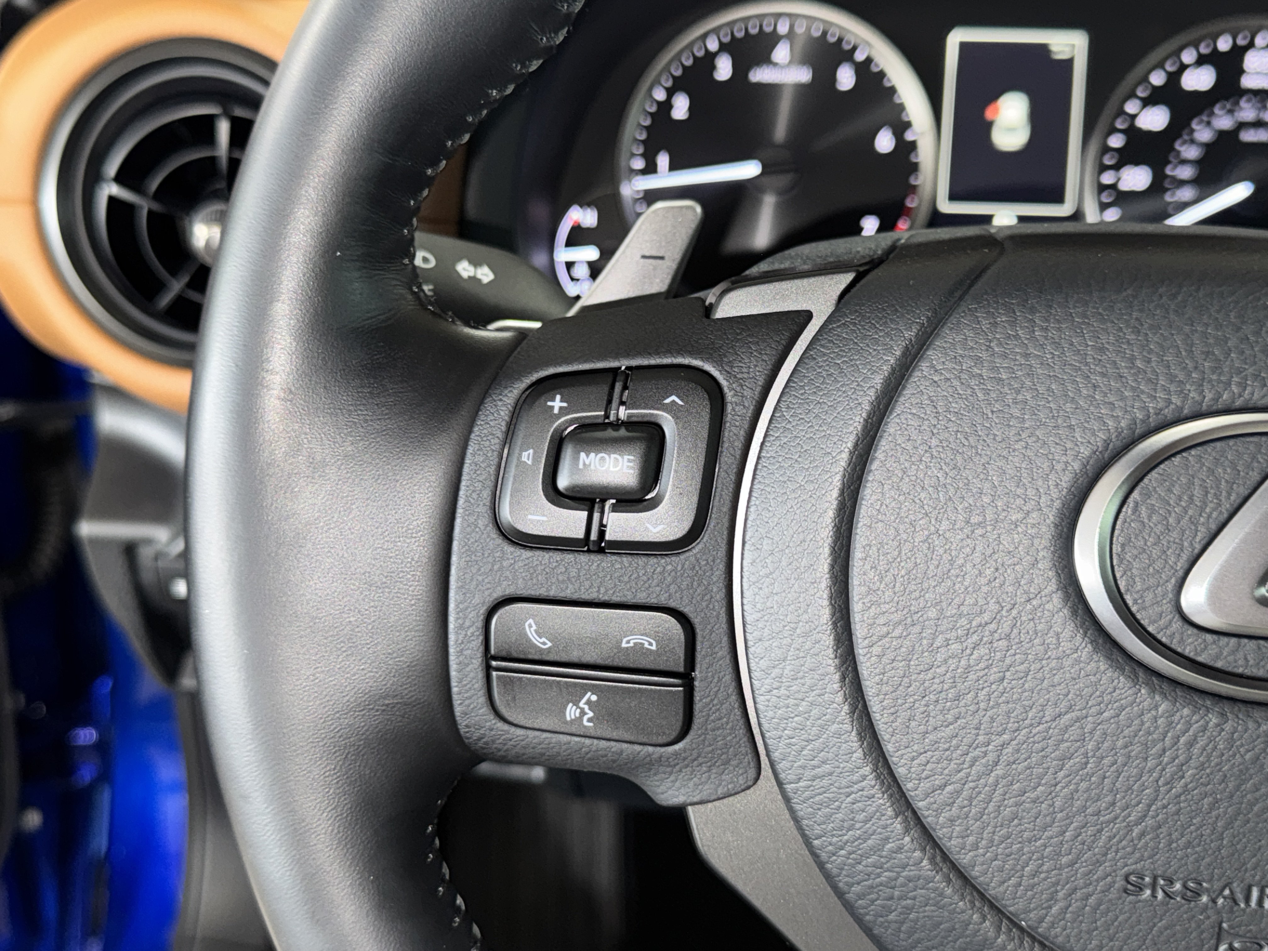 Used 2025 Lexus IS 350 F Sport RWD image 21