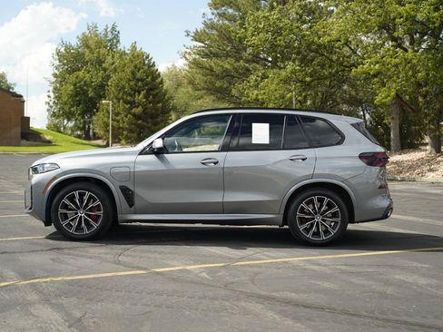 Used 2024 BMW X5 xDrive50e w/ M Sport Package AWD/4WD image 2