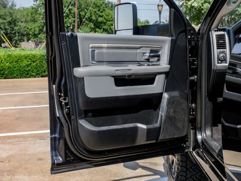 Used 2016 RAM 2500 Lone Star w/ Black Appearance Group image 35