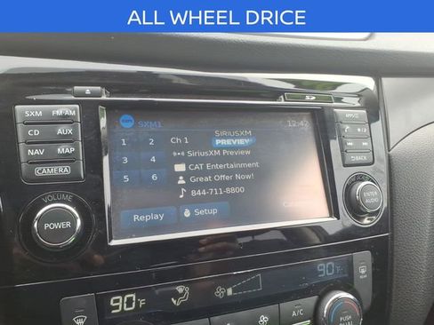 Used 2016 Nissan Rogue SV w/ SV Premium Package image 15